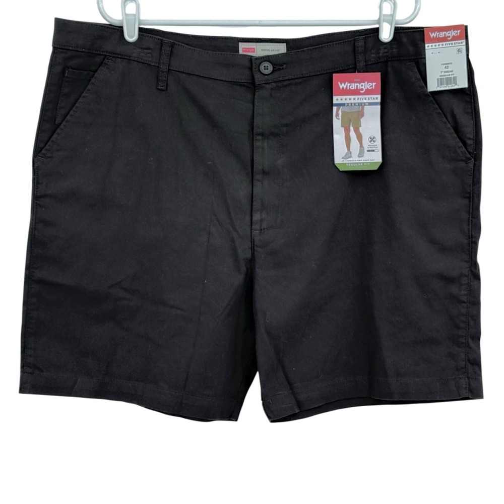 Wrangler Men's Black Shorts Size 42 Inseam 7" Regular Fit Medium Stretch NWT